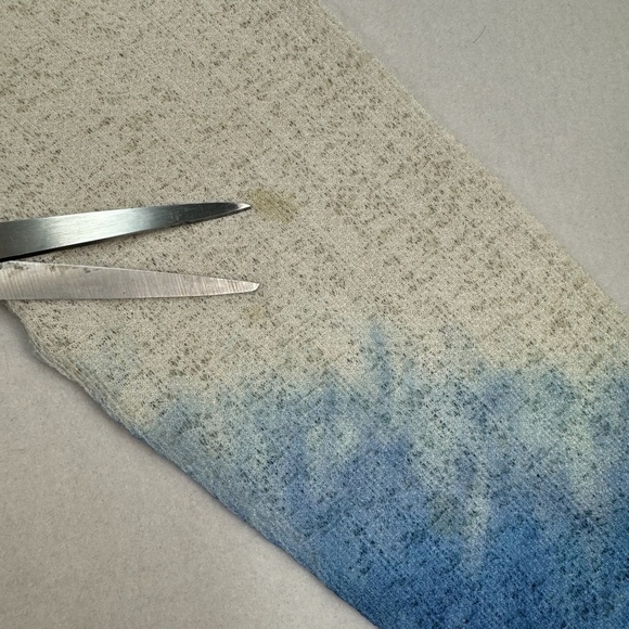 Indigo Soul 3/4 Length Sleeve Sheer Back Top Womens Sz Small Cream Blue Tie Dye - Picture 8 of 8